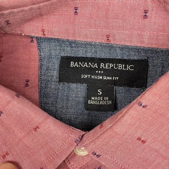 Banana Republic Soft Wash Slim Fit Shirt Mens‎ Small Pink Bowtie AOP Button Up - Picture 4 of 7